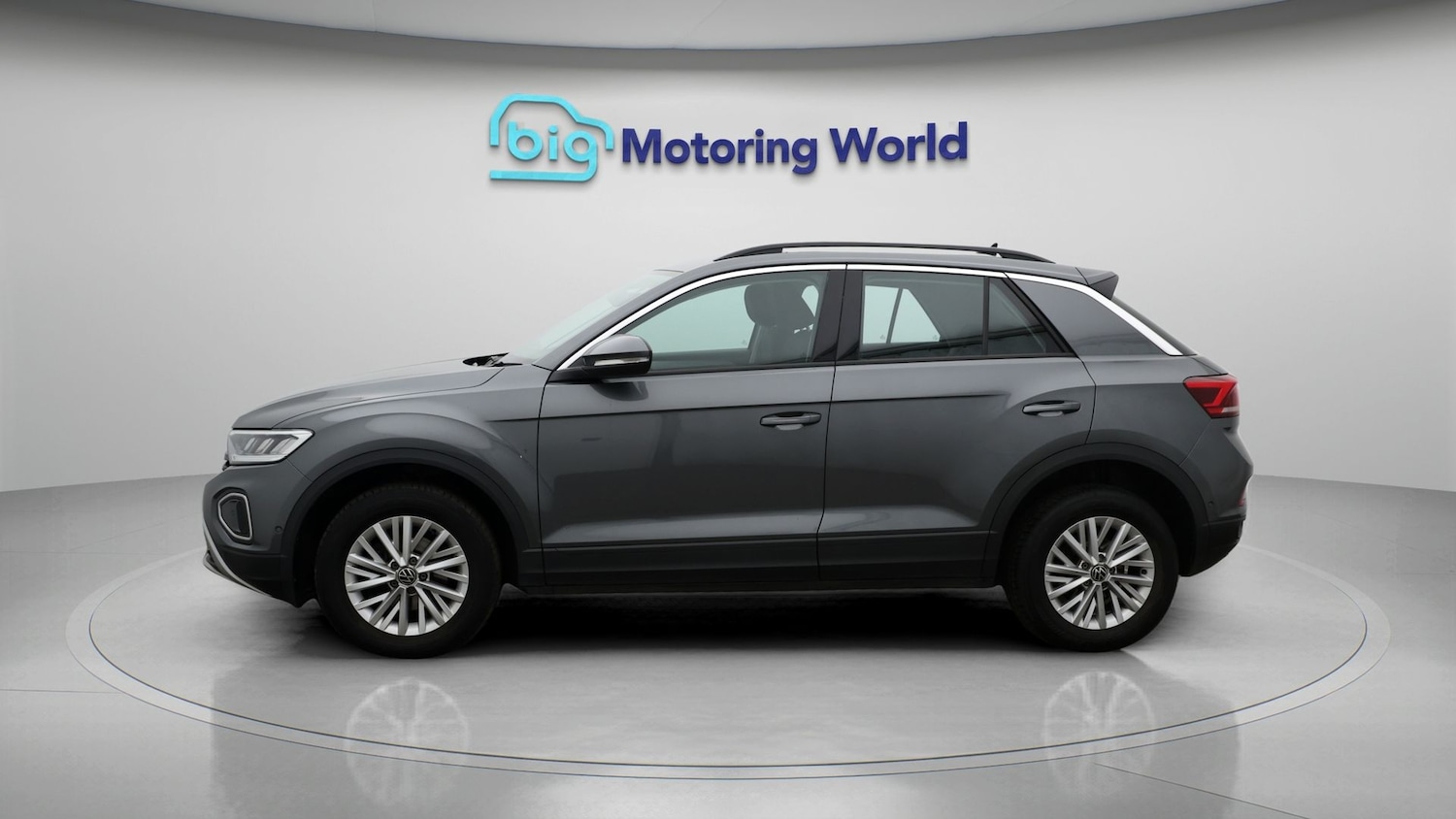 Used Volkswagen T-Roc 2023 for sale - 77541783: Photo 4