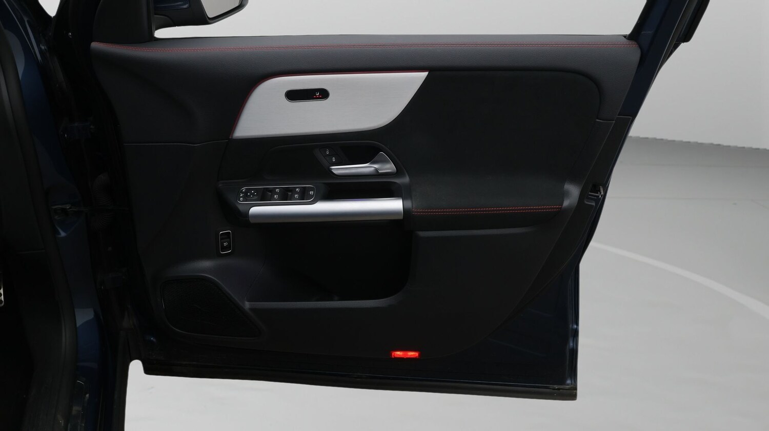 Used Mercedes-Benz EQA 2023 for sale - 77931442: Photo 15