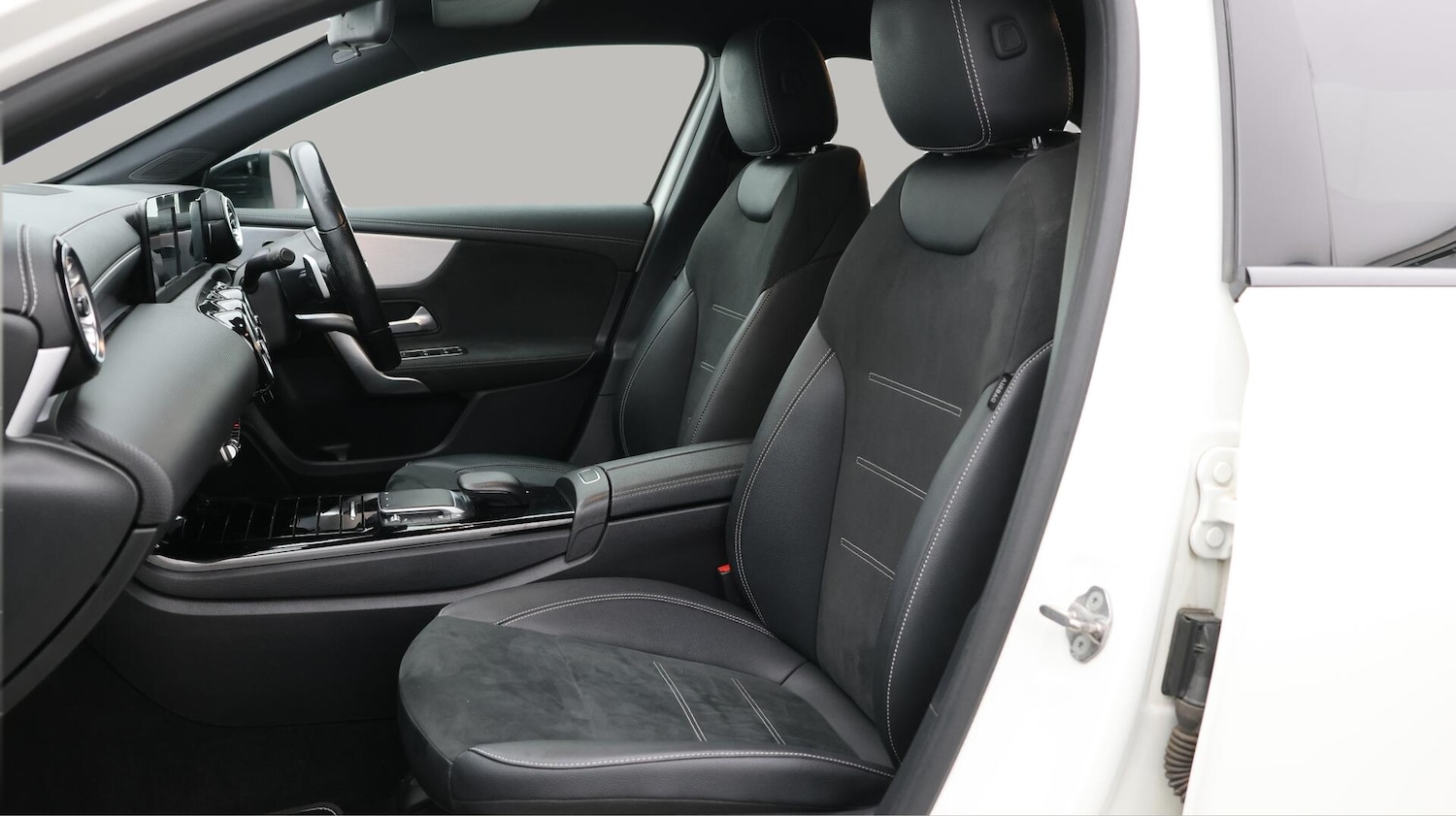 Used Mercedes-Benz A-Class 2021 for sale - 76742296: Photo 15