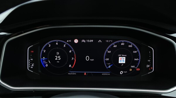 Used Volkswagen T-Roc 2023 for sale - 76166877: Photo 11