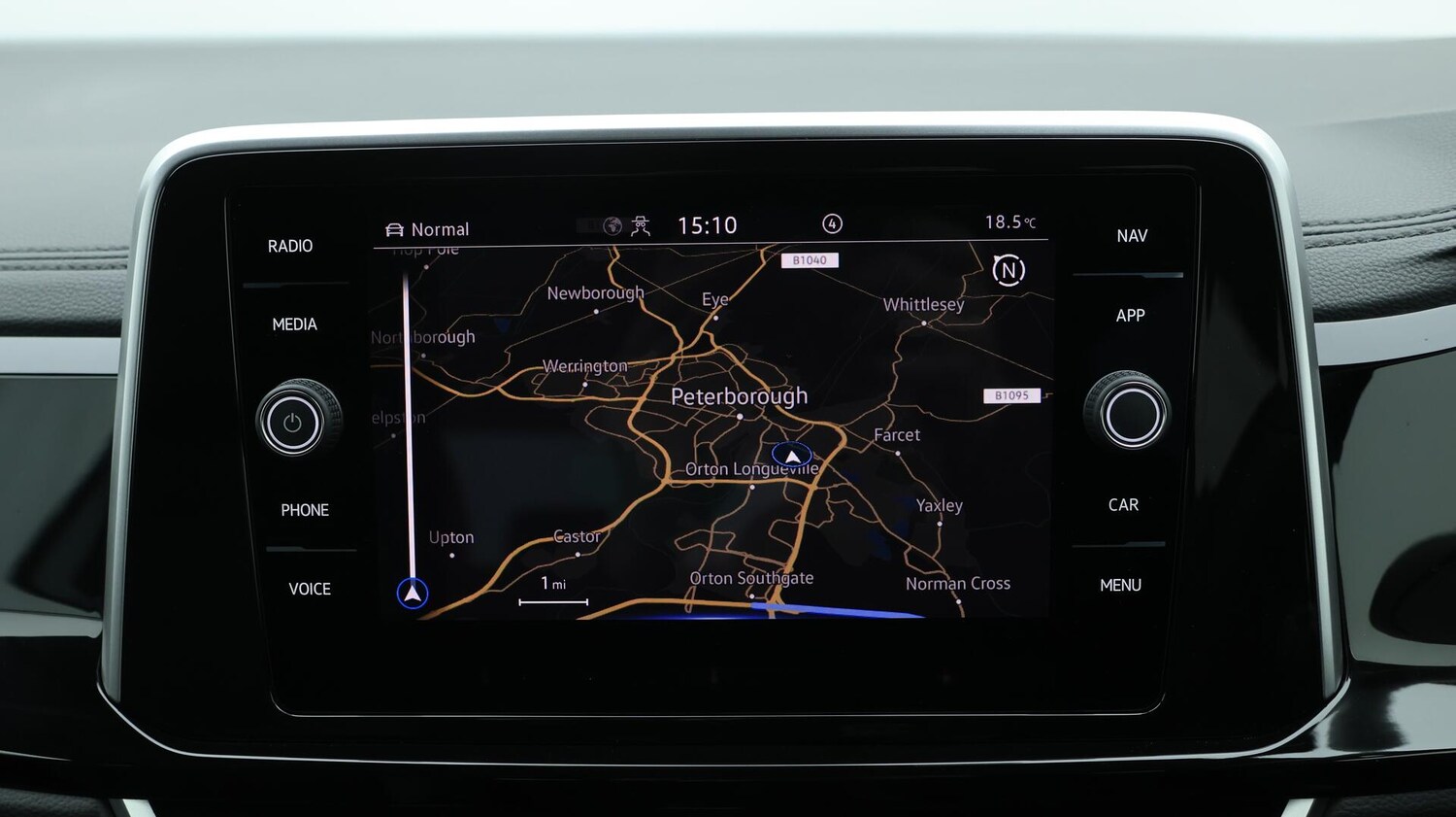 Used Volkswagen T-Roc 2023 for sale - 76166877: Photo 12