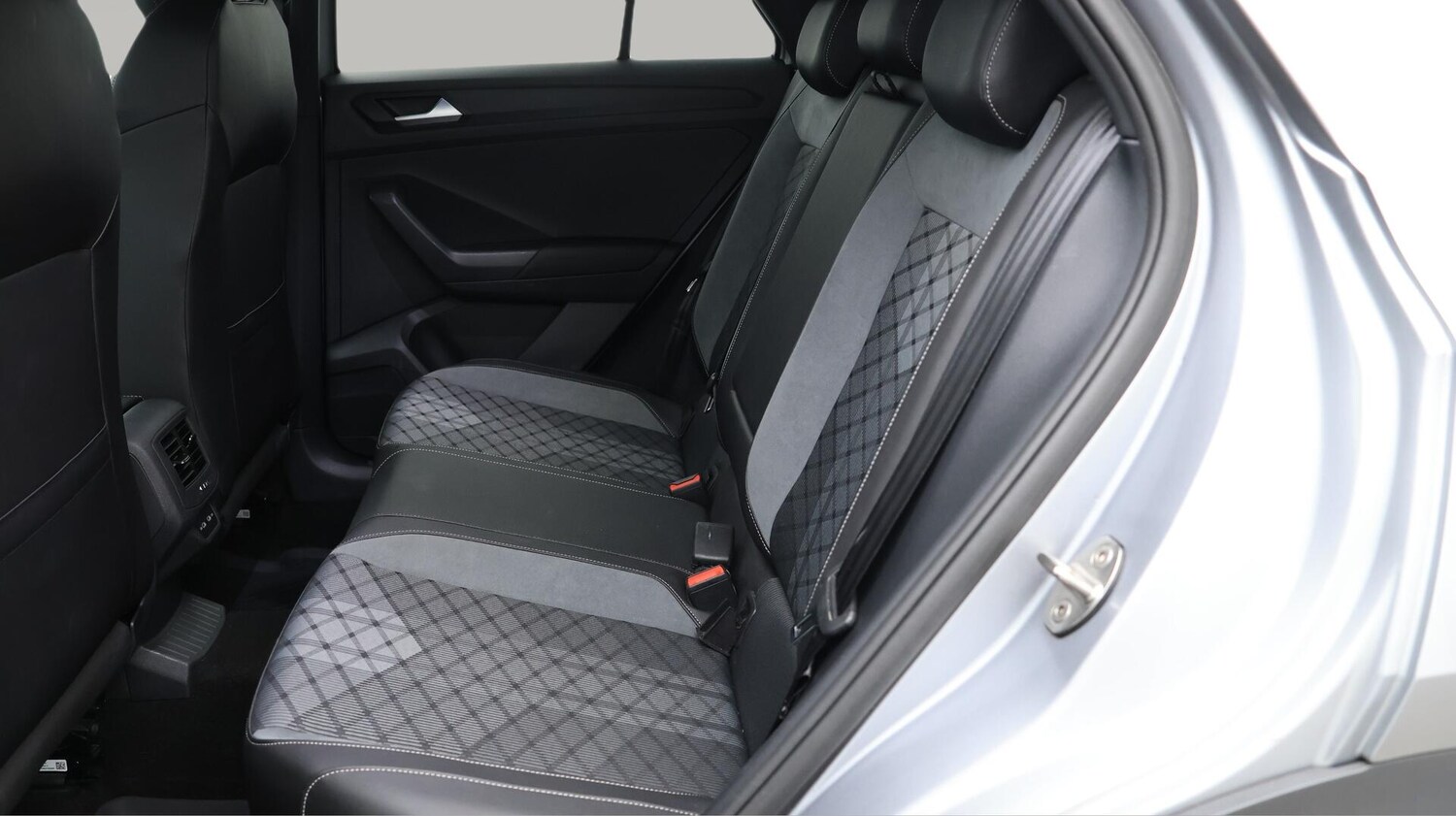 Used Volkswagen T-Roc 2023 for sale - 76166877: Photo 17