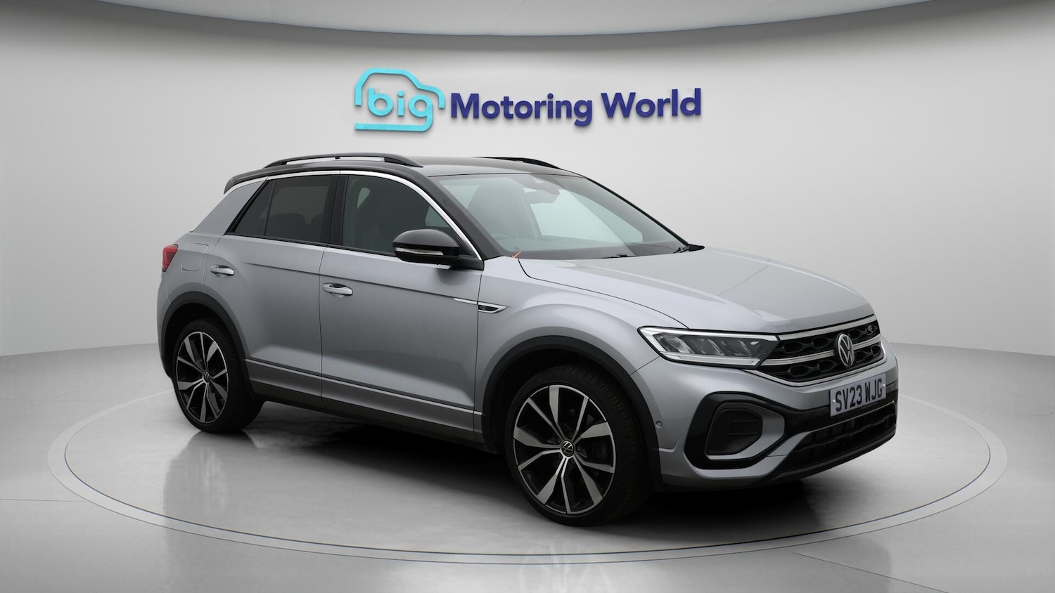 Used Volkswagen T-Roc 2023 for sale - 76166877: Photo 2