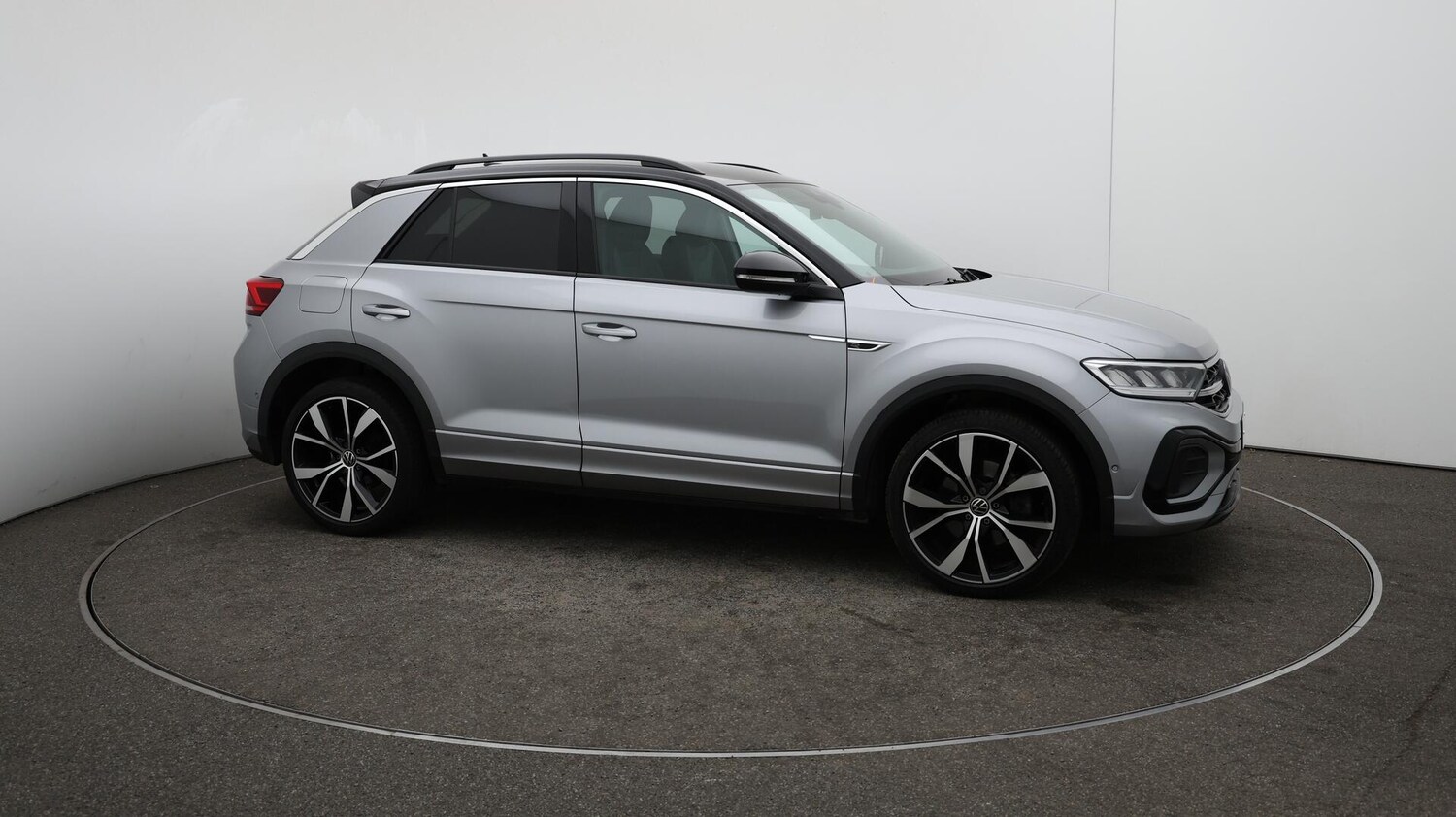 Used Volkswagen T-Roc 2023 for sale - 76166877: Photo 48