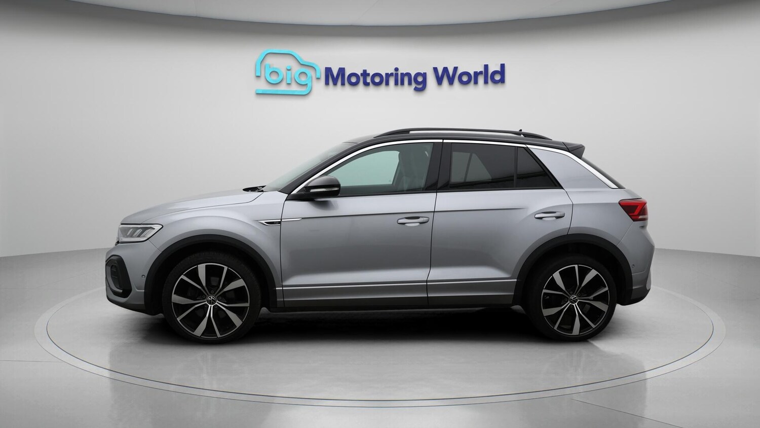 Used Volkswagen T-Roc 2023 for sale - 76166877: Photo 5
