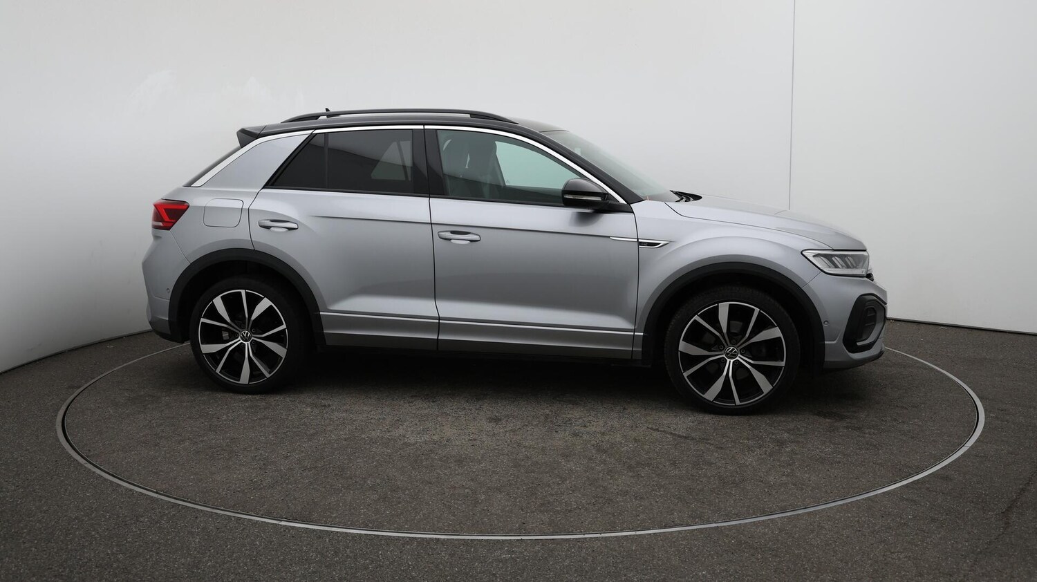 Used Volkswagen T-Roc 2023 for sale - 76166877: Photo 50