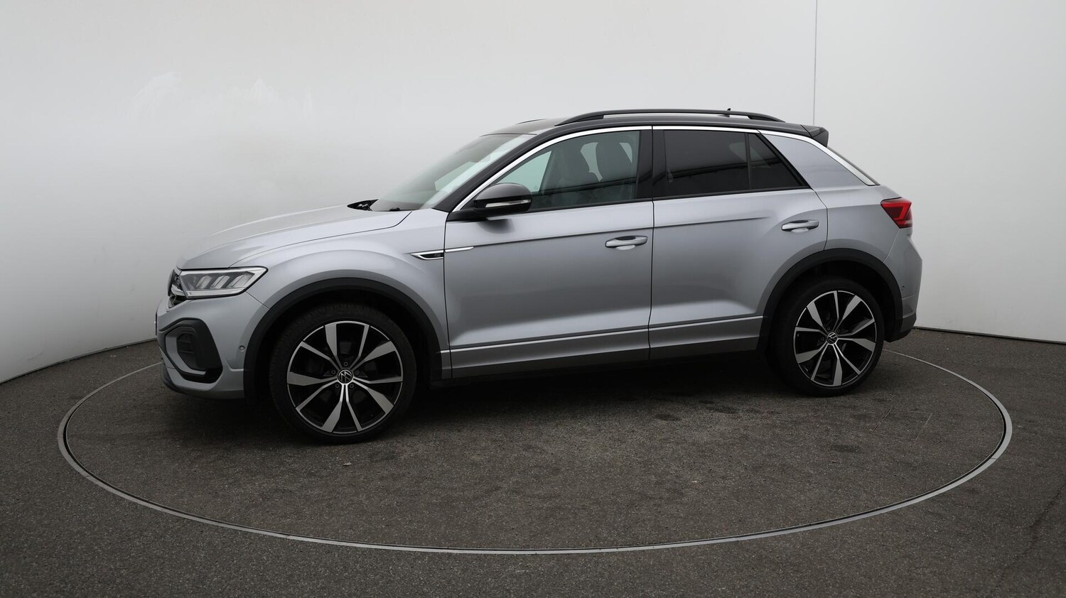 Used Volkswagen T-Roc 2023 for sale - 76166877: Photo 68