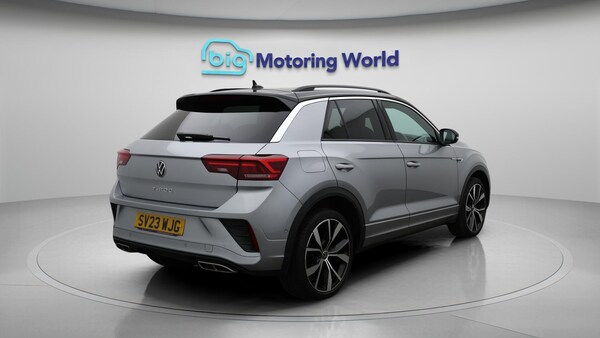 Used Volkswagen T-Roc 2023 for sale - 76166877: Photo 8