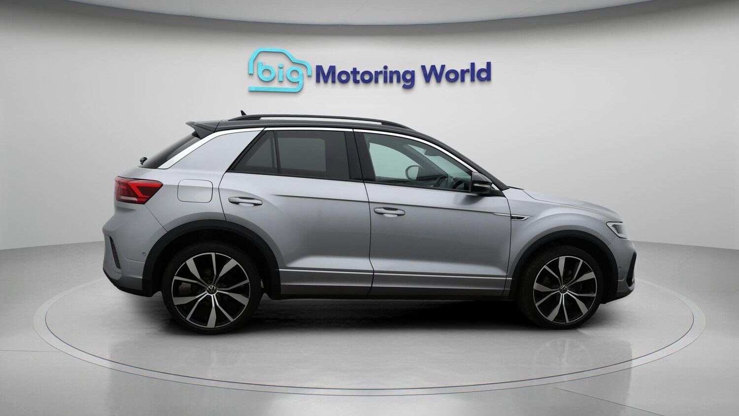 Used Volkswagen T-Roc 2023 for sale - 76166877: Photo 9