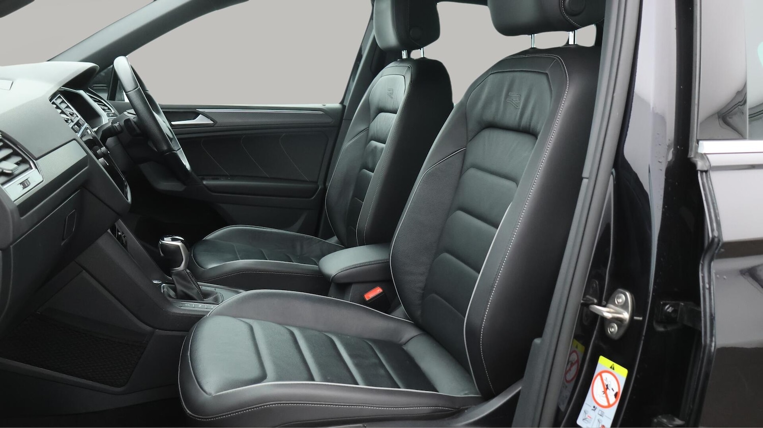 Used Volkswagen Tiguan 2021 for sale - 76136828: Photo 15