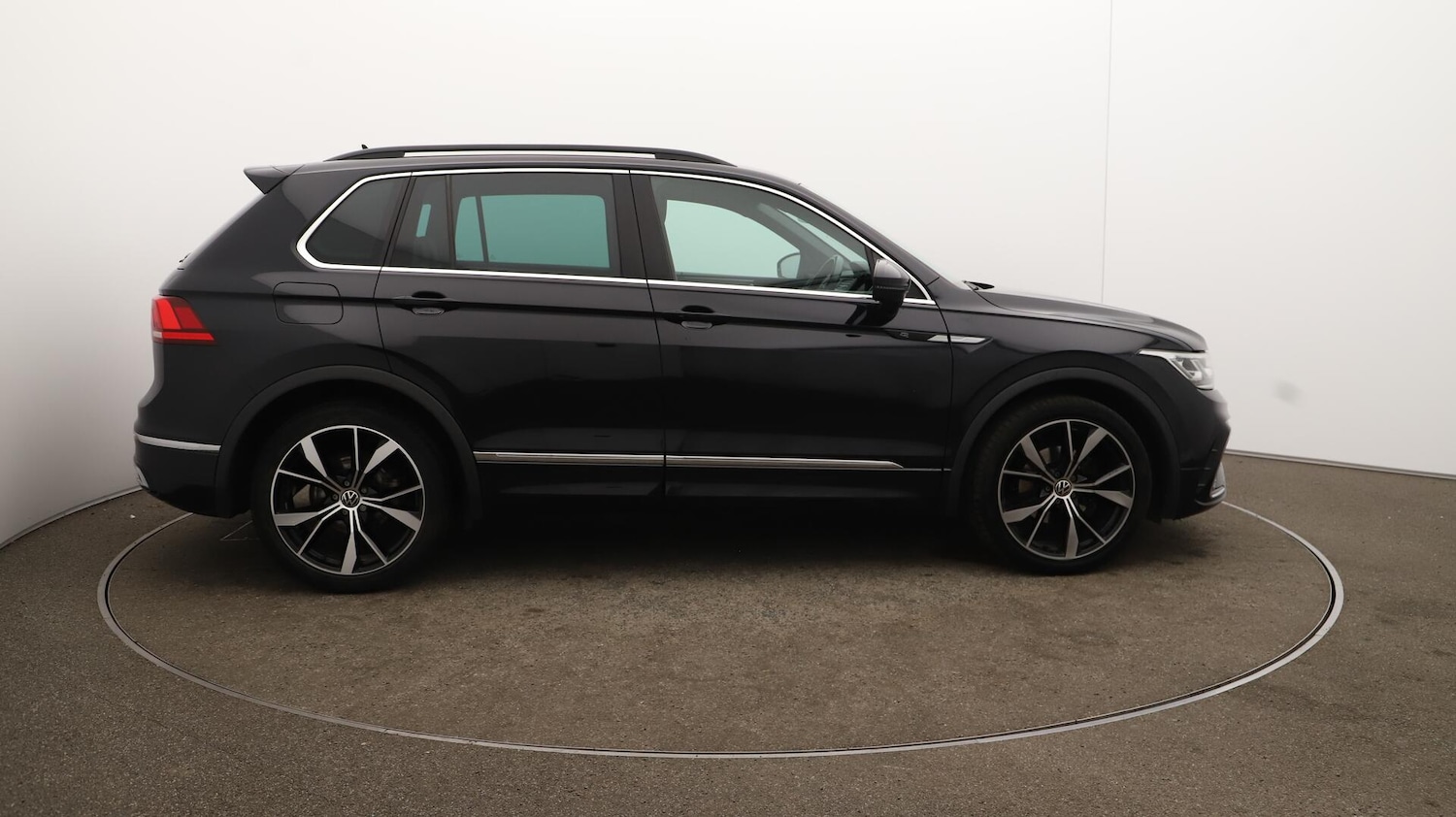 Used Volkswagen Tiguan 2021 for sale - 76136828: Photo 52