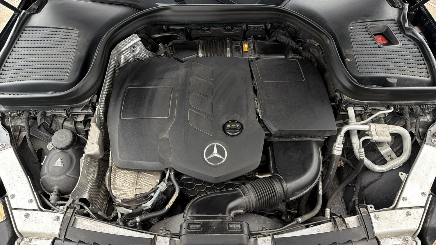 Used Mercedes-Benz GLC 2021 for sale - 77945872: Photo 18
