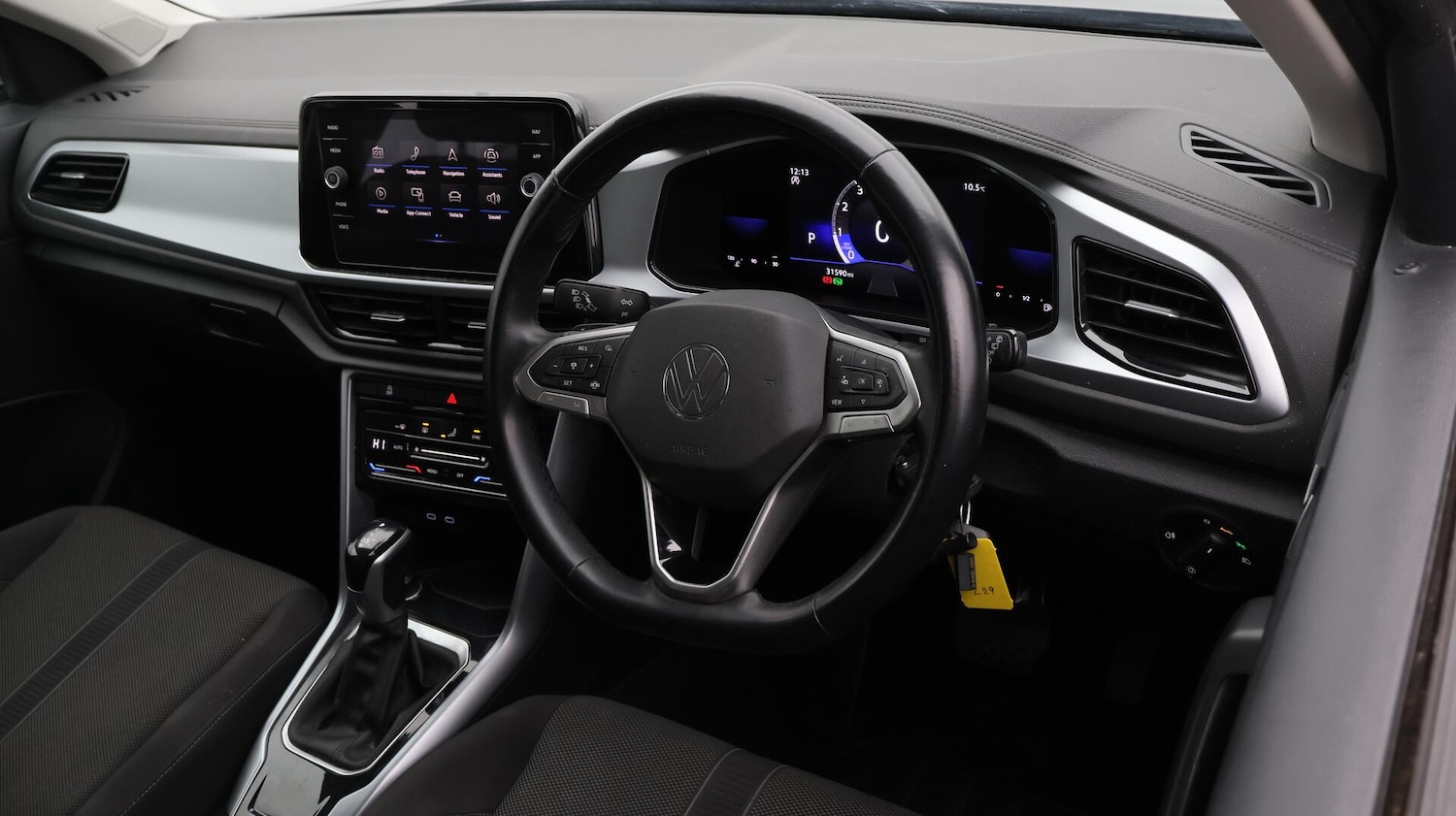 Used Volkswagen T-Roc 2022 for sale - 76658602: Photo 10