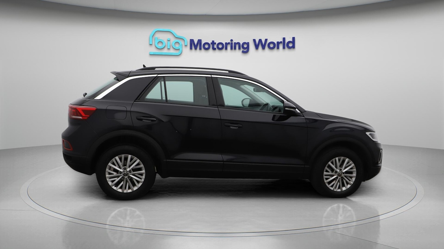 Used Volkswagen T-Roc 2022 for sale - 76658602: Photo 9