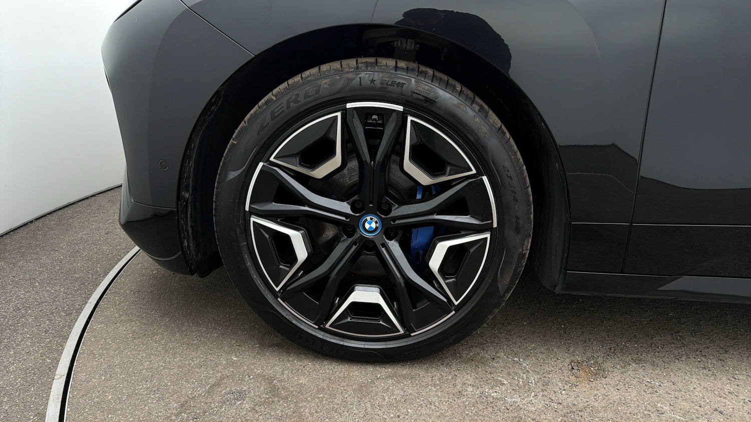 Used BMW iX 2023 for sale - 77804399: Photo 17