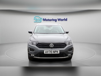 Used Volkswagen T-Roc 2020 for sale - 77438002: Photo