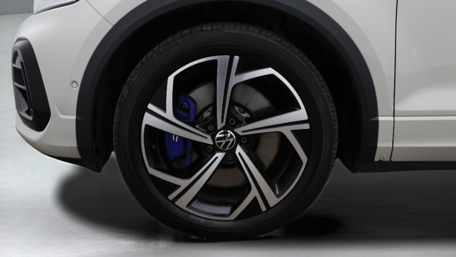 Used Volkswagen T-Roc 2023 for sale - 77746098: Photo 18