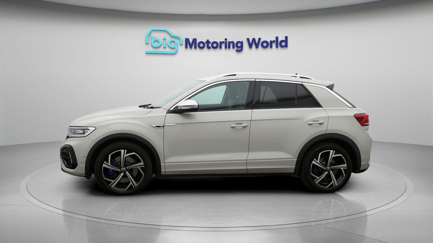 Used Volkswagen T-Roc 2023 for sale - 77746098: Photo 4