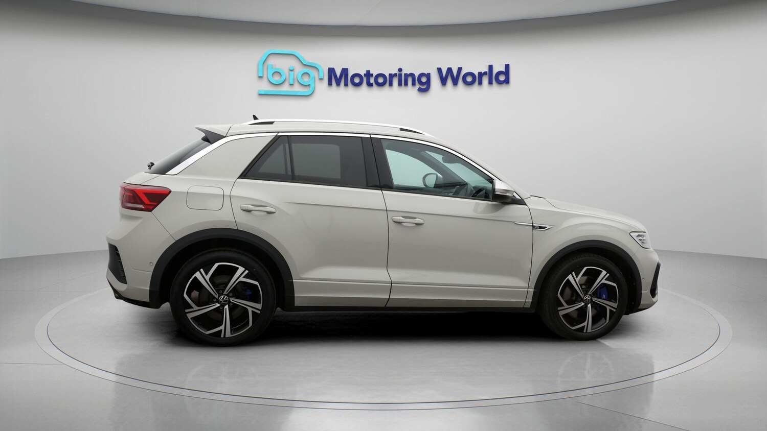 Used Volkswagen T-Roc 2023 for sale - 77746098: Photo 8