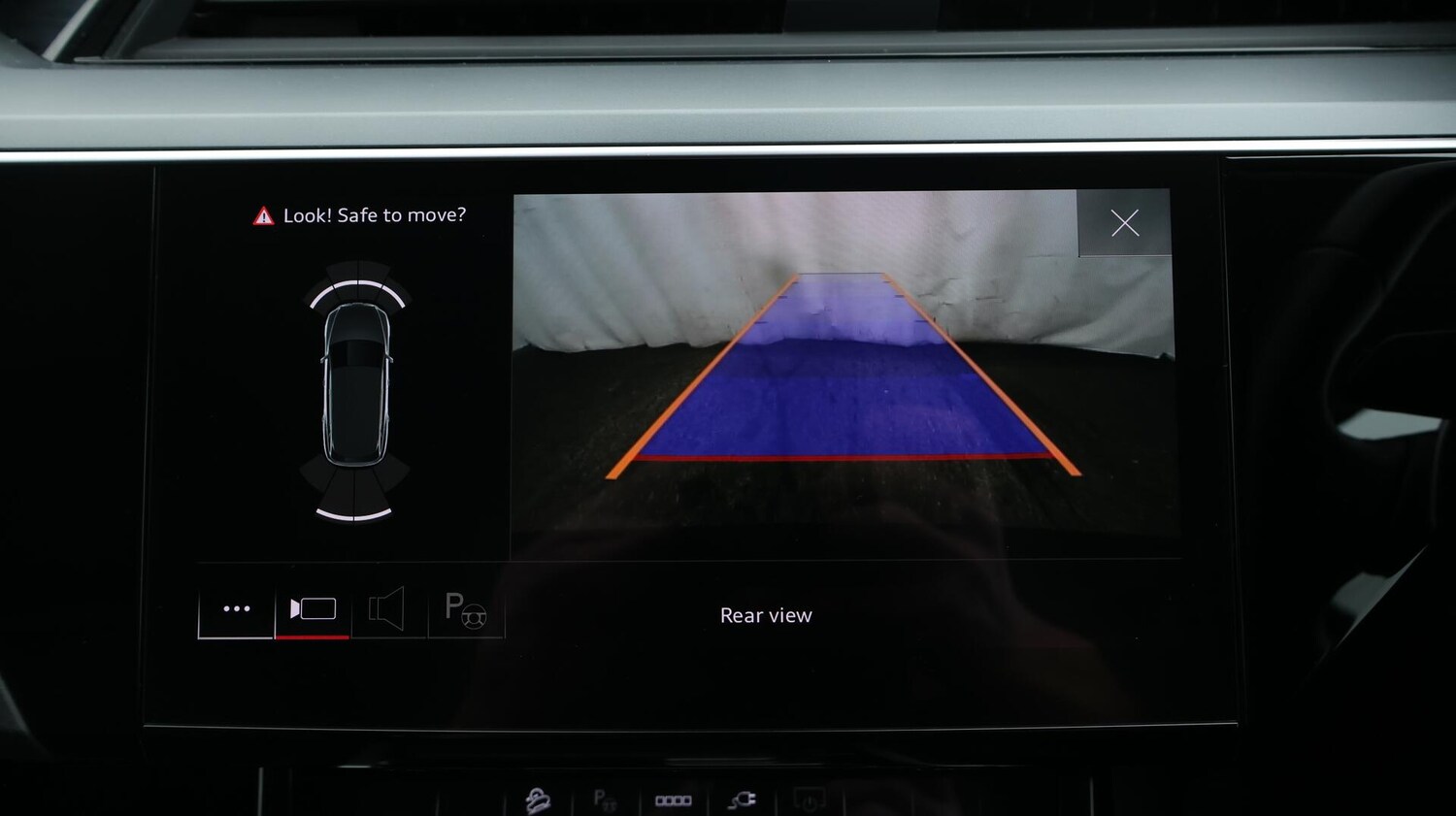 Used Audi e-tron 2021 for sale - 76537970: Photo 26