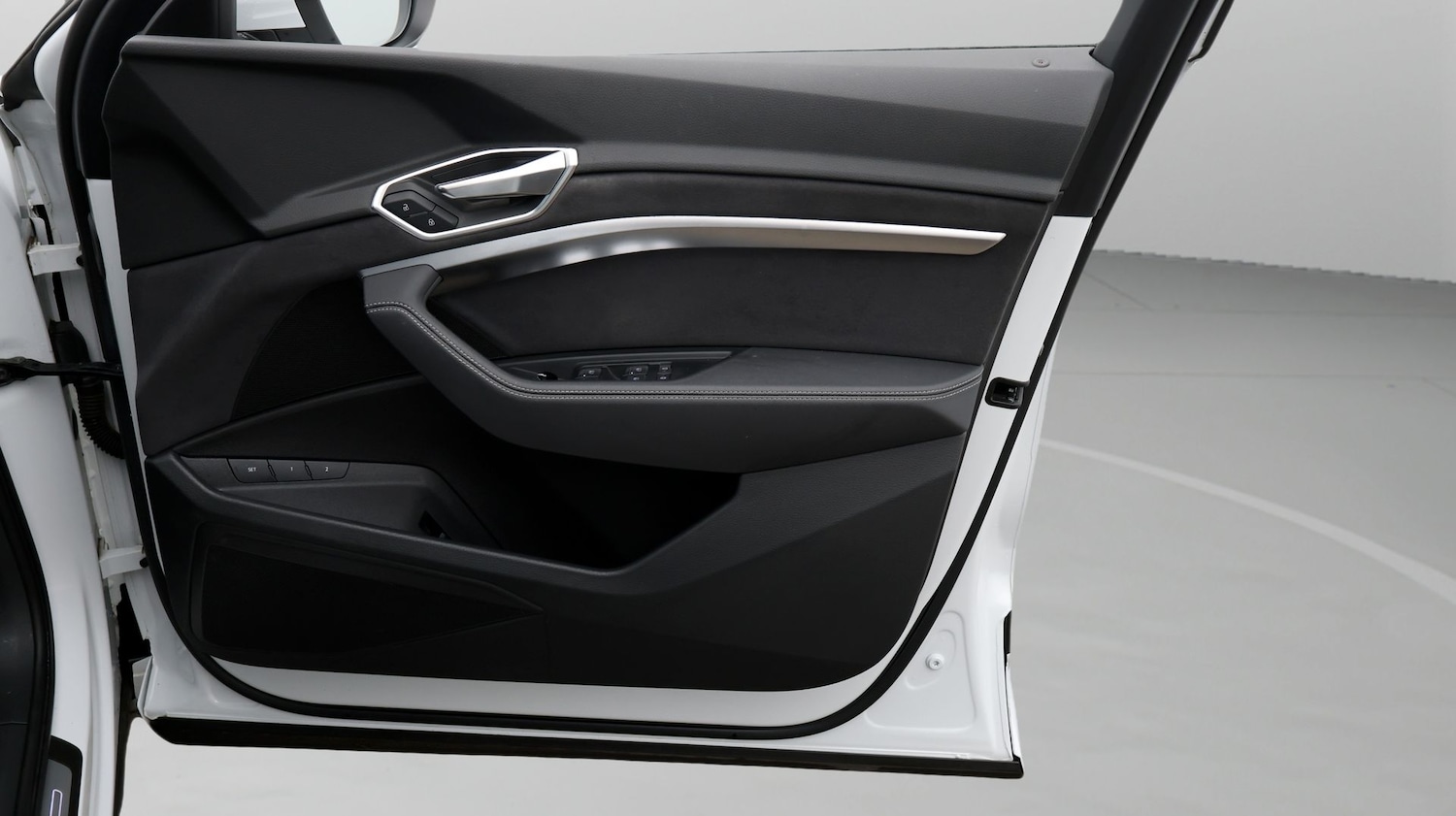 Used Audi e-tron 2022 for sale - 77522252: Photo 15