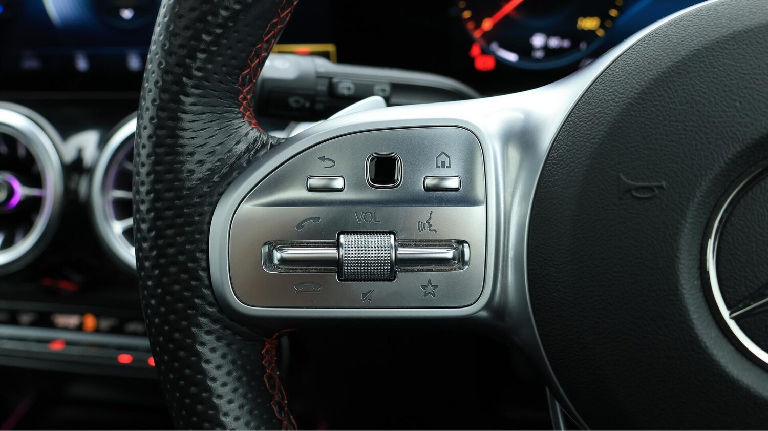 Used Mercedes-Benz GLB 2022 for sale - 76099062: Photo 27