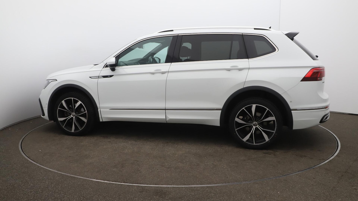 Used Volkswagen Tiguan Allspace 2022 for sale - 76122347: Photo 56