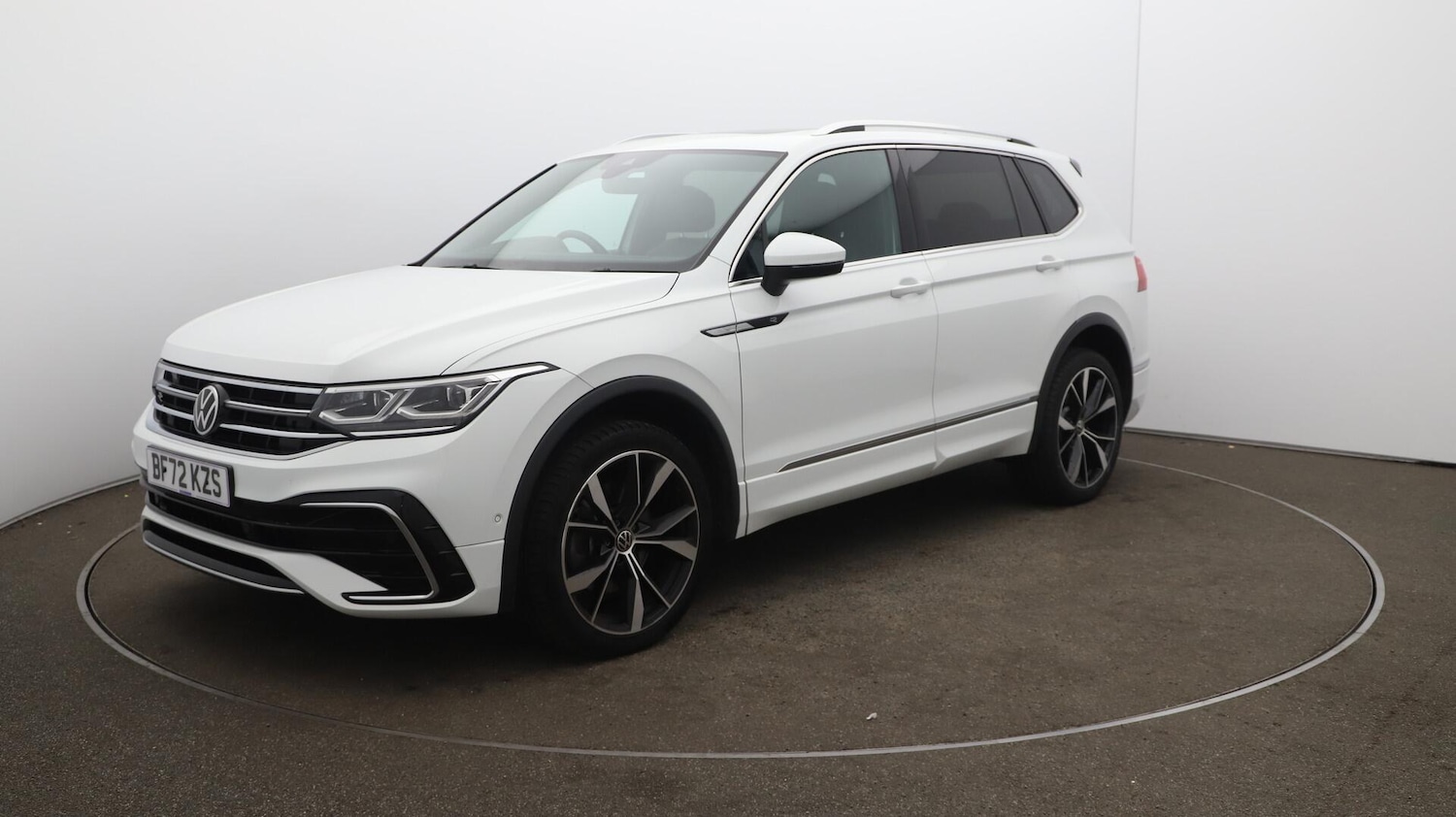 Used Volkswagen Tiguan Allspace 2022 for sale - 76122347: Photo 76