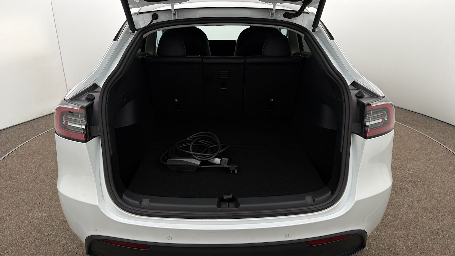 Used Tesla Model Y 2022 for sale - 77945865: Photo 16