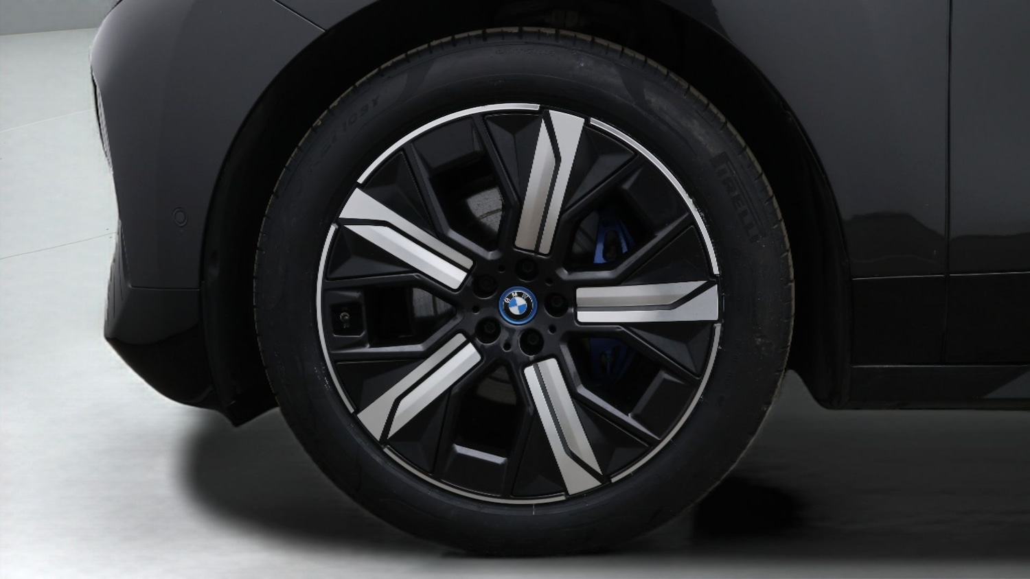 Used BMW iX 2023 for sale - 78067961: Photo 18