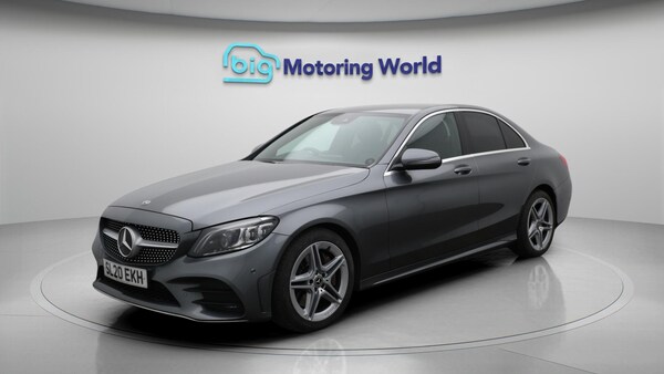 Used Mercedes-Benz C-Class 2020 for sale - 76250984: Photo 4