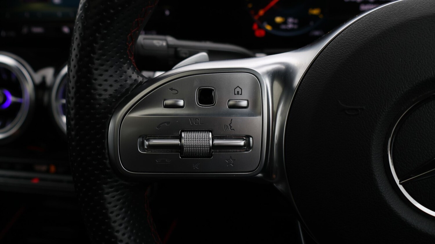 Used Mercedes-Benz EQB 2022 for sale - 77449993: Photo 32