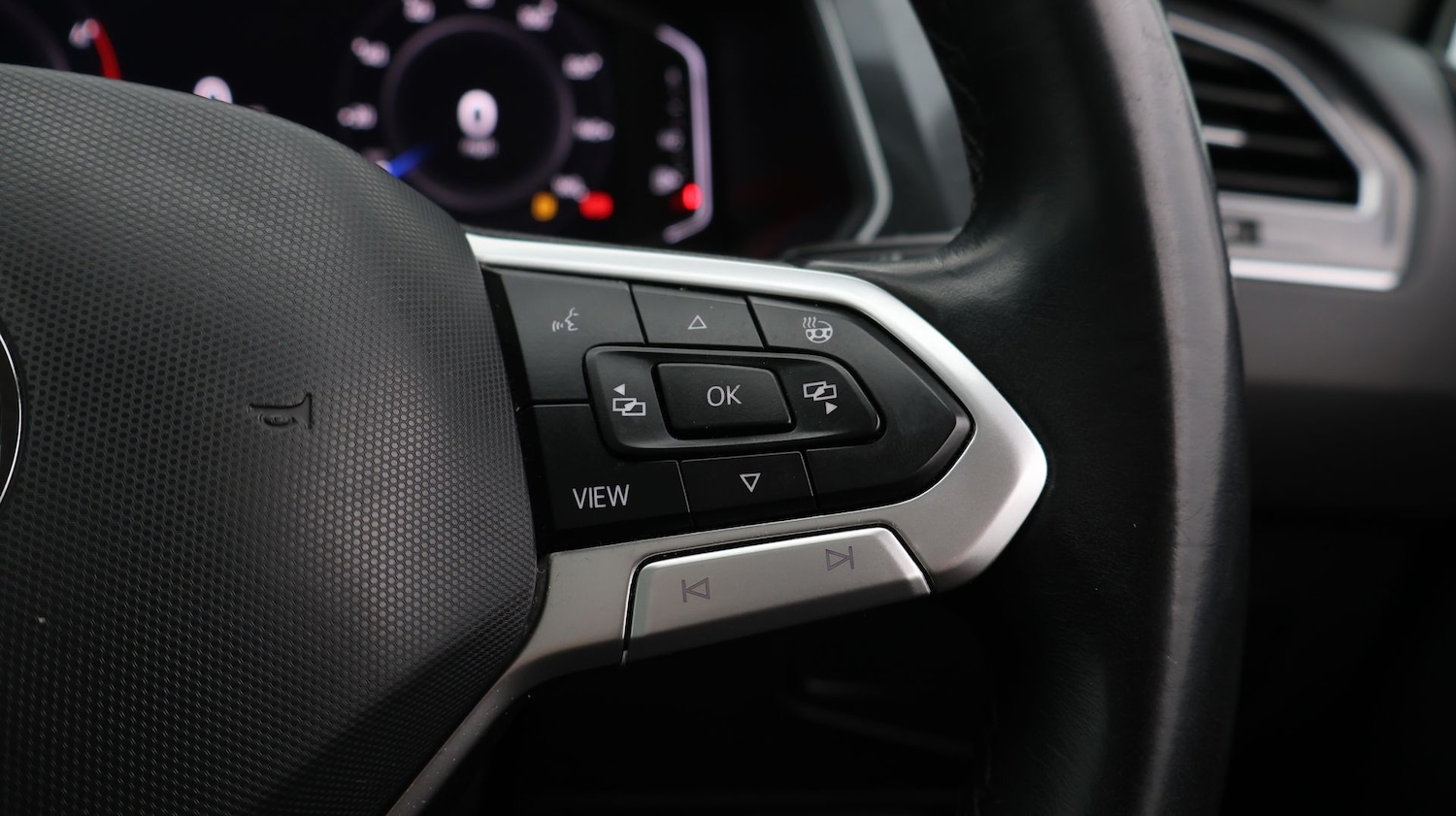 Used Volkswagen Tiguan 2020 for sale - 77603928: Photo 27