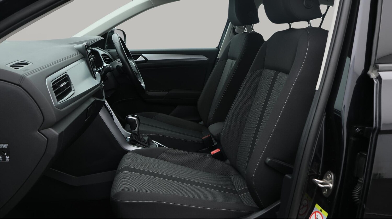 Used Volkswagen T-Roc 2022 for sale - 76485699: Photo 14