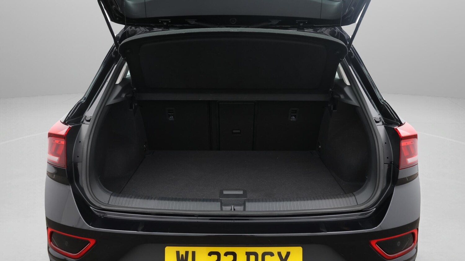 Used Volkswagen T-Roc 2022 for sale - 76485699: Photo 17