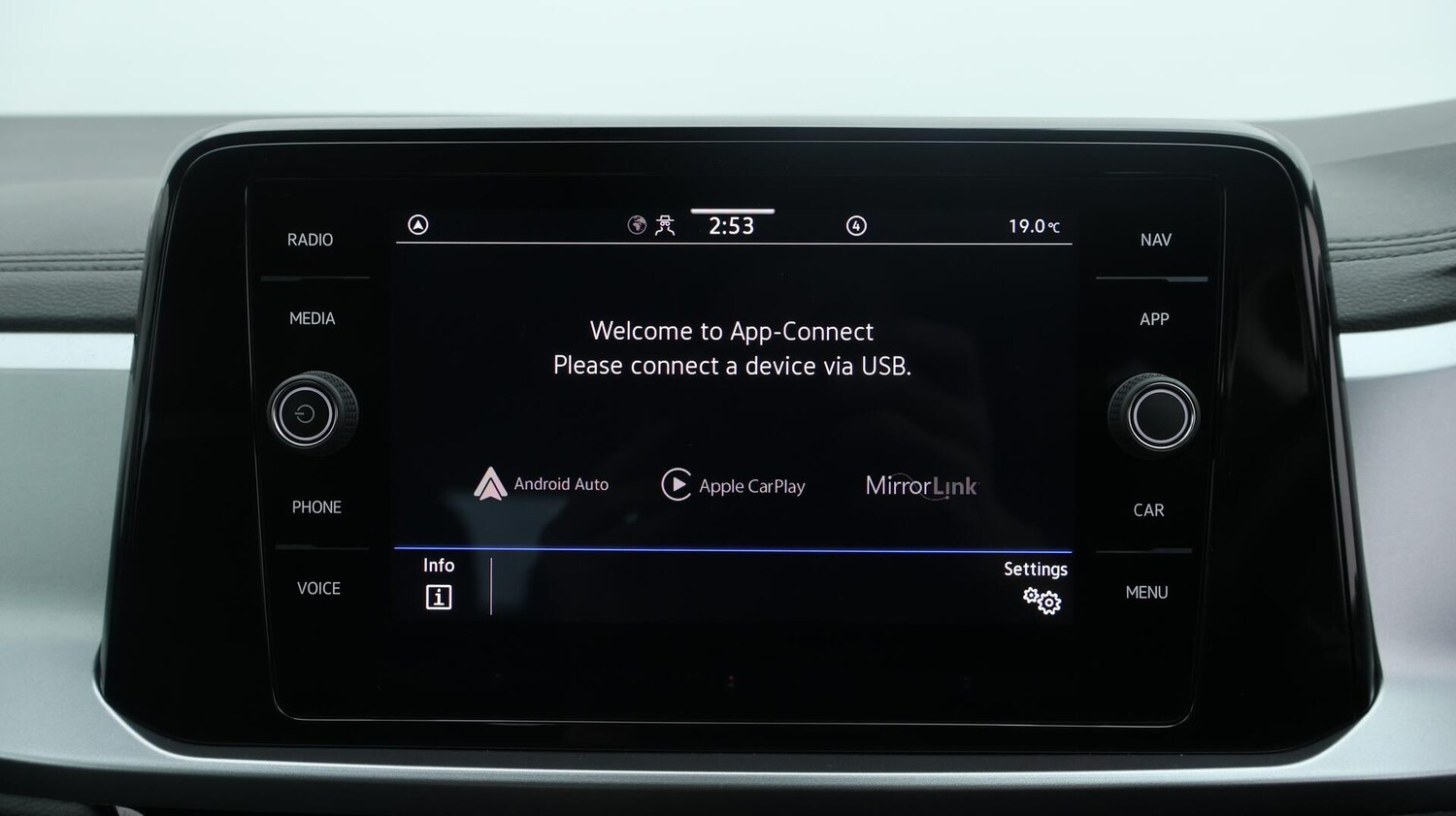 Used Volkswagen T-Roc 2022 for sale - 76485699: Photo 22