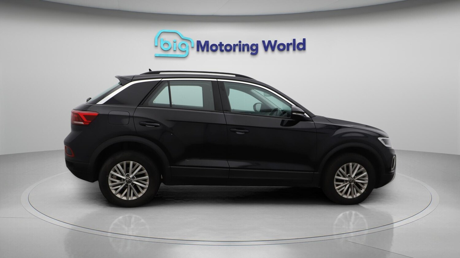 Used Volkswagen T-Roc 2022 for sale - 76485699: Photo 8