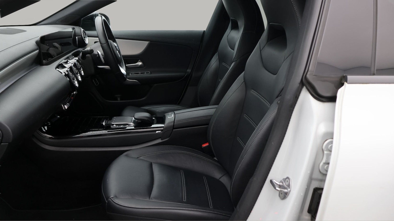 Used Mercedes-Benz CLA 2022 for sale - 77668331: Photo 14