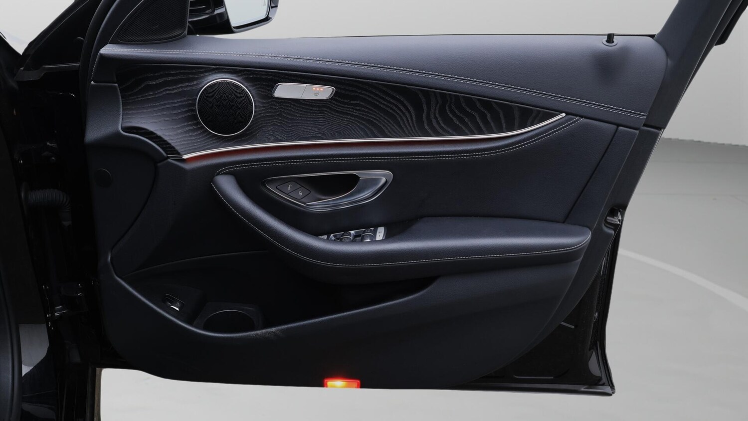 Used Mercedes-Benz E Class for sale - 76539152: Photo 16