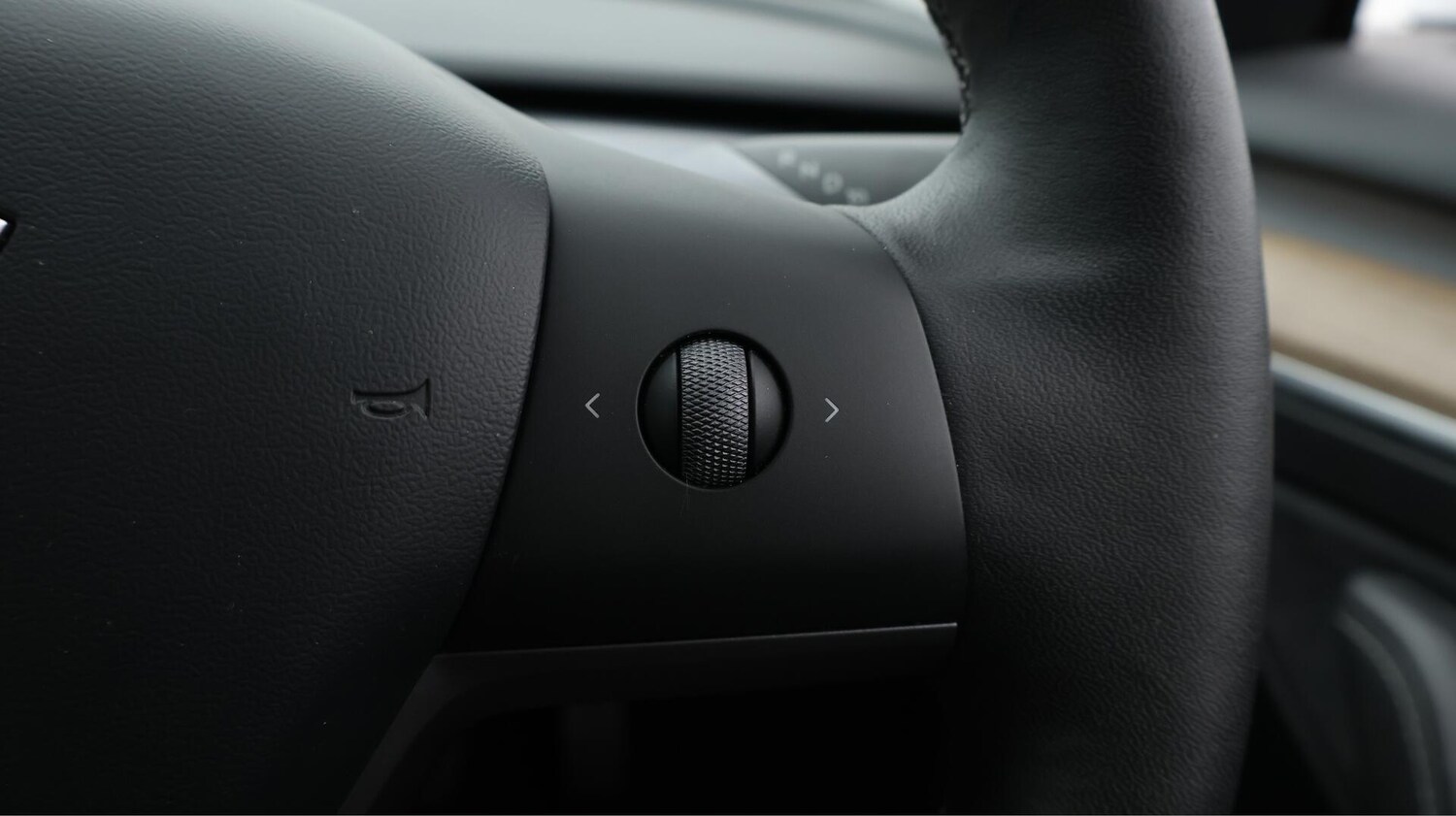 Used Tesla Model 3 2021 for sale - 76189290: Photo 24