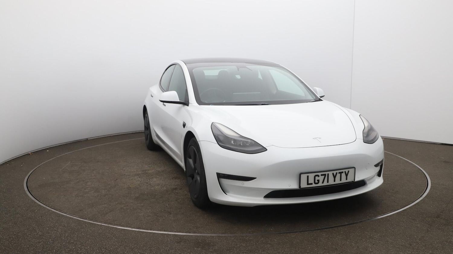 Used Tesla Model 3 2021 for sale - 76189290: Photo 42