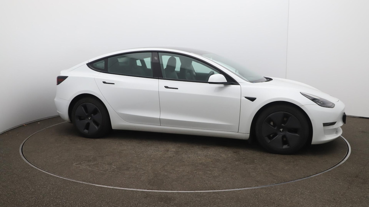 Used Tesla Model 3 2021 for sale - 76189290: Photo 48