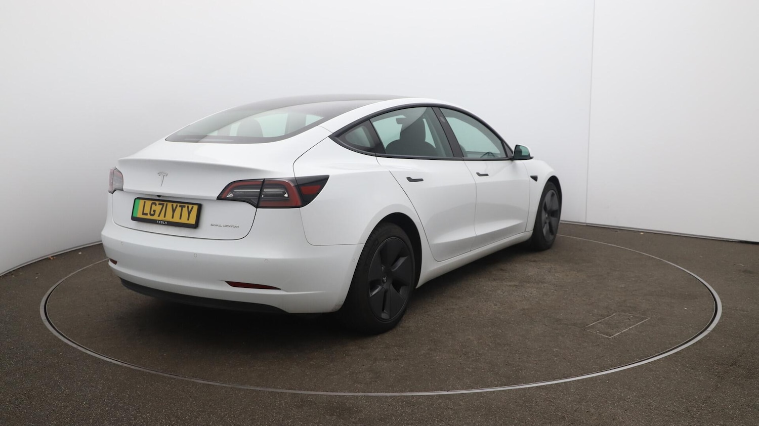 Used Tesla Model 3 2021 for sale - 76189290: Photo 55