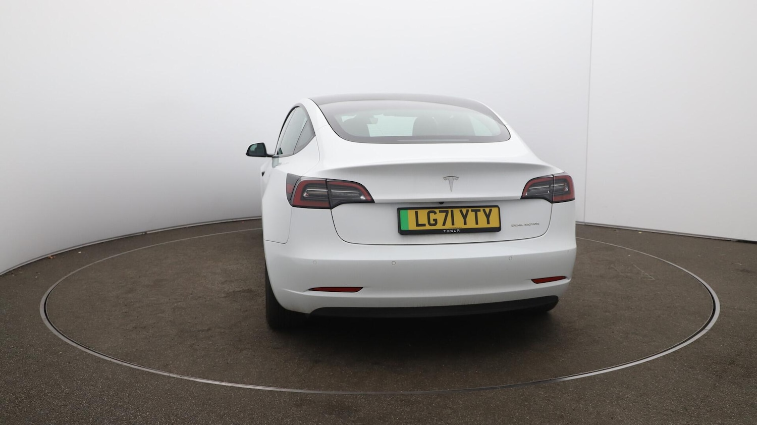 Used Tesla Model 3 2021 for sale - 76189290: Photo 60