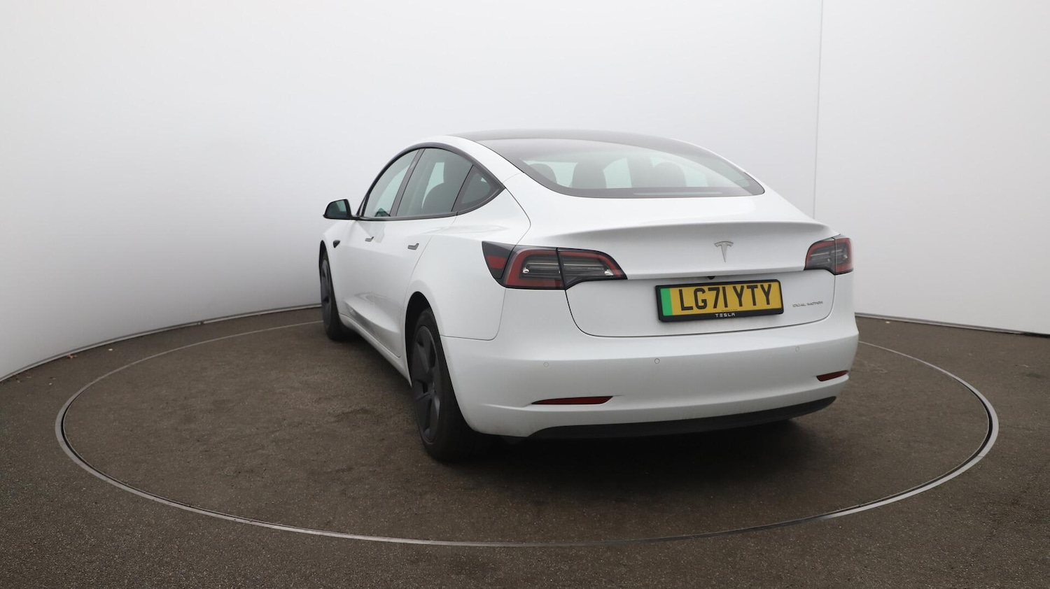 Used Tesla Model 3 2021 for sale - 76189290: Photo 61
