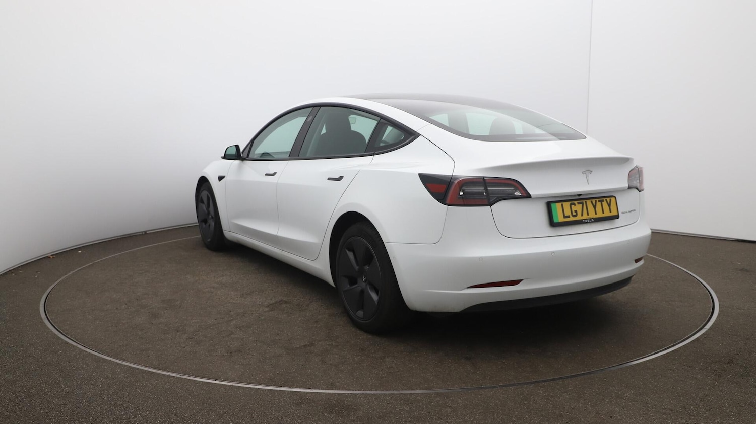 Used Tesla Model 3 2021 for sale - 76189290: Photo 62
