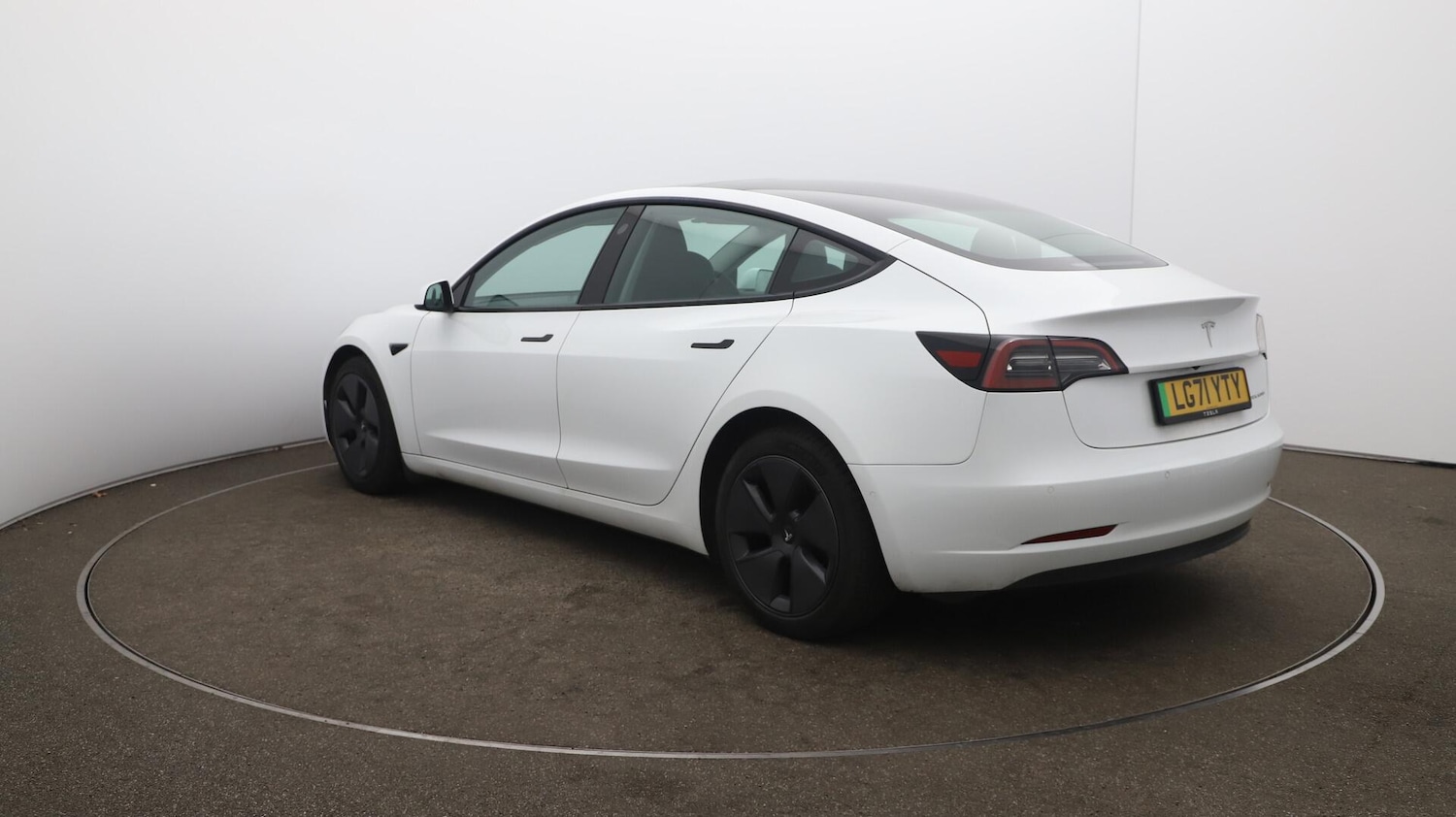 Used Tesla Model 3 2021 for sale - 76189290: Photo 63