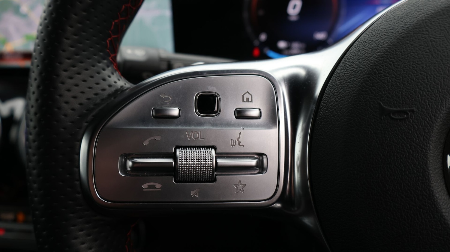 Used Mercedes-Benz EQB 2023 for sale - 77580990: Photo 27