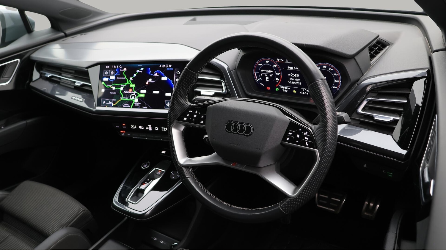 Used Audi Q4 e-tron 2023 for sale - 76433339: Photo 10