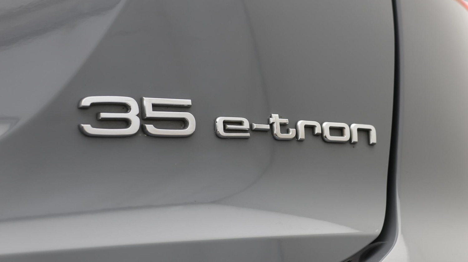 Used Audi Q4 e-tron 2023 for sale - 76433339: Photo 24